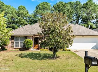 1035 Bowsprit Ln, Brandon, MS 39047