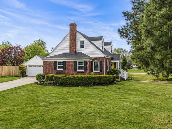 42 Rens Rd, Poquoson, VA 23662