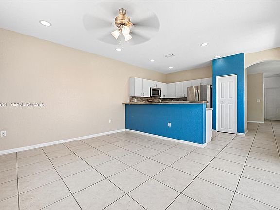 4th image of 1567 SE 20th Ave