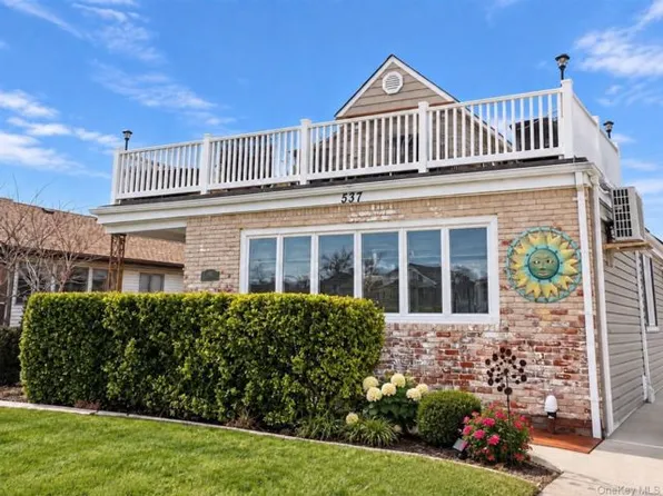 537 E Park Ave, Long Beach, NY 11561