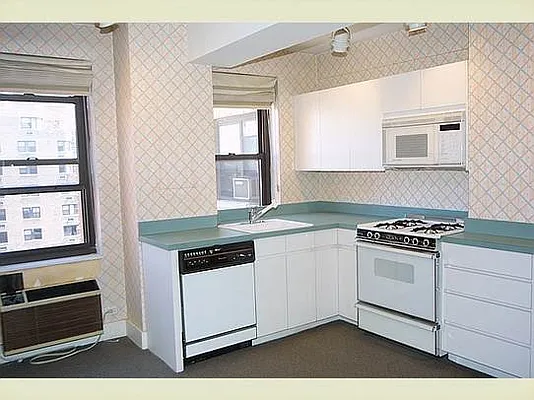 Sold by Stribling | media 13