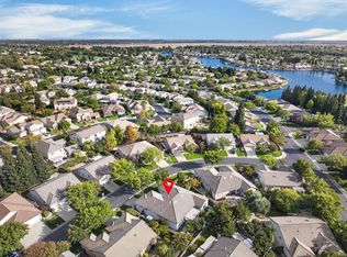 9454 Century Oaks Ln, Elk Grove, CA 95758