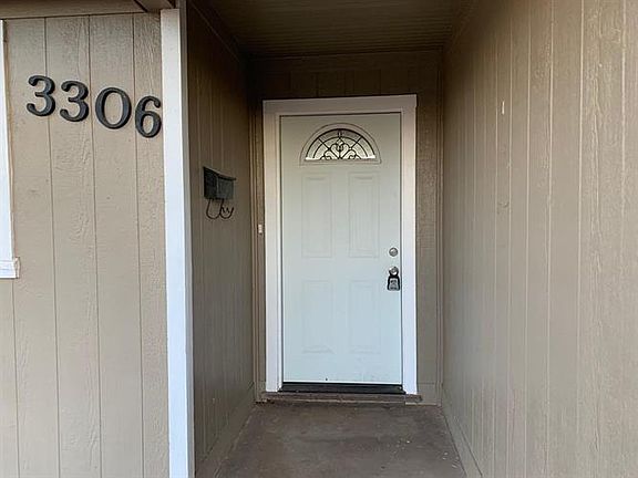 2nd image of 3306 Roosevelt Dr