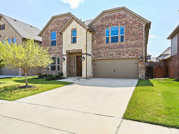 2nd image of 2400 Fountain Gate Dr