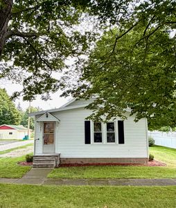 215 S Jane St, Centreville, MI, 49032