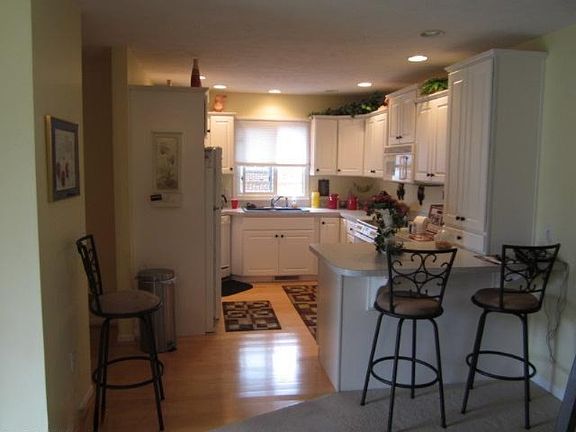 4th image of 416 E Mary Ln