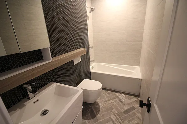 Rented by Nooklyn NYC LLC | media 33