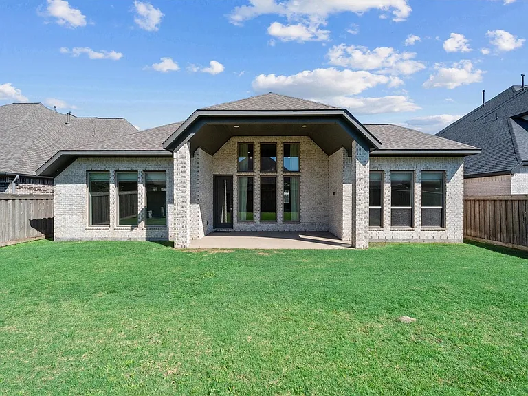 28348 Sterling Oak Dr — Photo 10