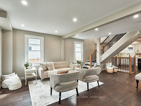 4th image of 63 Orchard View Blvd