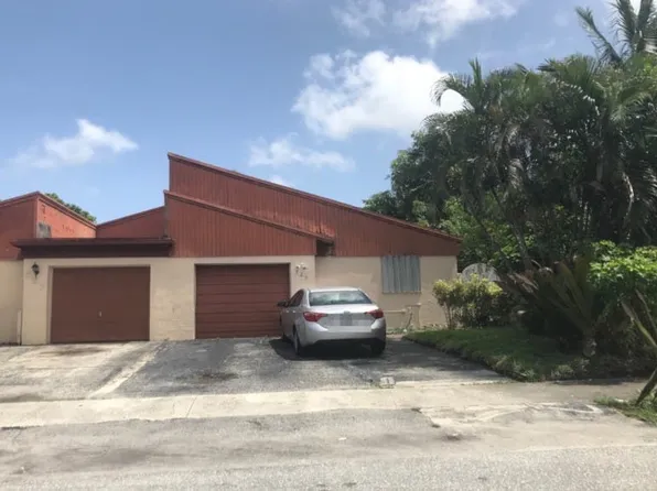 525 NW 48th Ave, Delray Beach, FL 33445