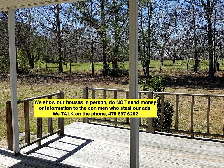 609 Windcrest Dr — Photo 3