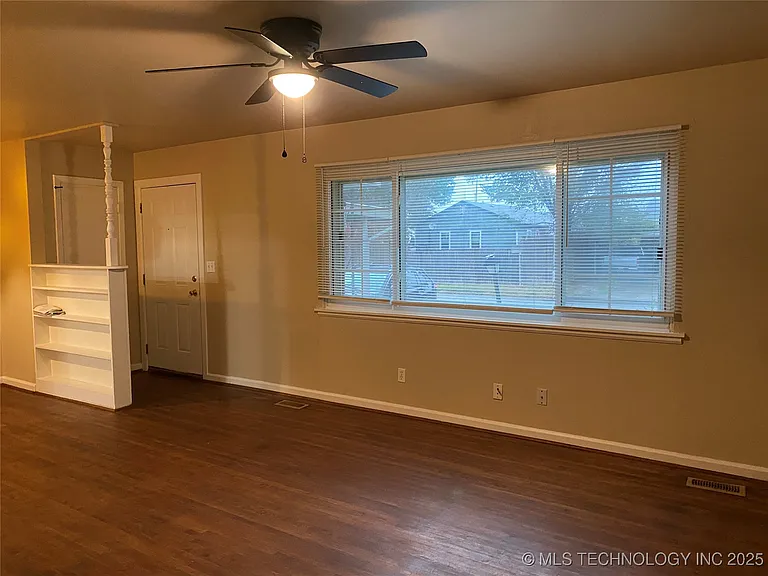 1366 N 95th East Ave — Photo 2