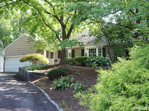 50 Woodridge Circle, West Hartford, CT 06107
