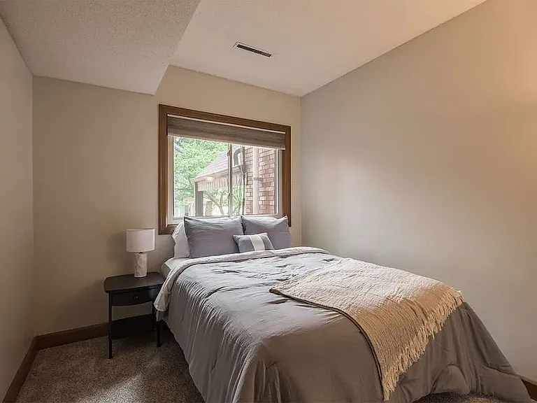 3420 Kingman Blvd #1 — Photo 2