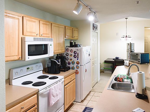3rd image of 305 N Villa San Marco Dr #3