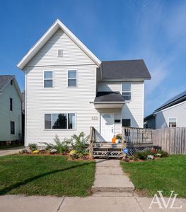 579 Sheldon Ave SE, Grand Rapids, MI, 49503