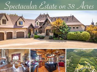 1098 Fruit Farm Rd, Hollister, MO 65672