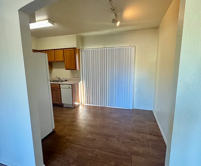 3420 E Flower St #5 — Photo 4