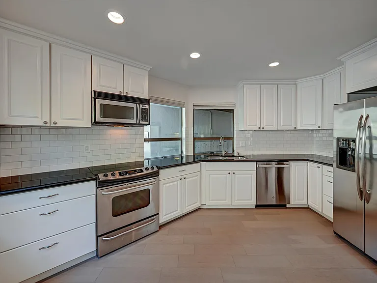 99 Lyford Dr #37 — Photo 17