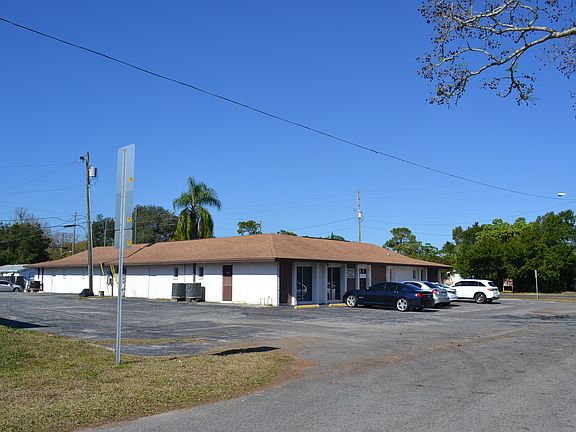 3rd image of 5010 Mile Stretch Dr