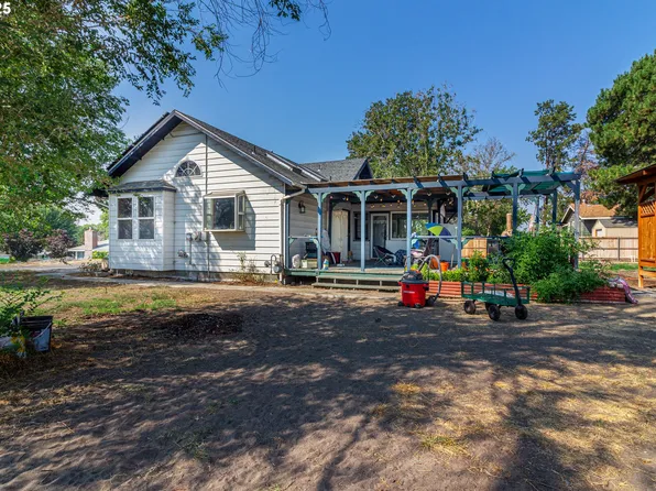 160 NW Logan Dr, Hermiston, OR 97838