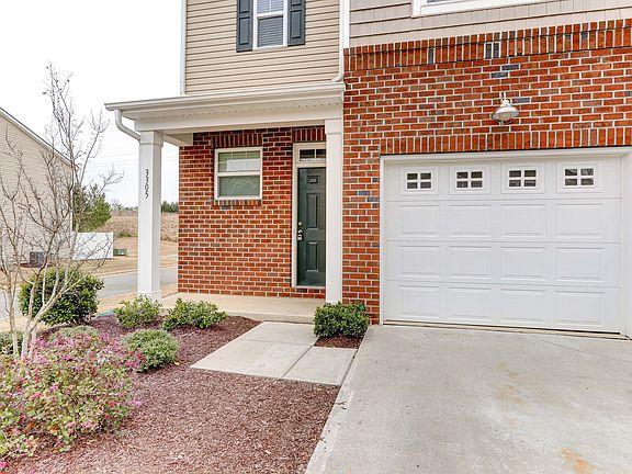 3rd image of 3305 Yarmouth Ln