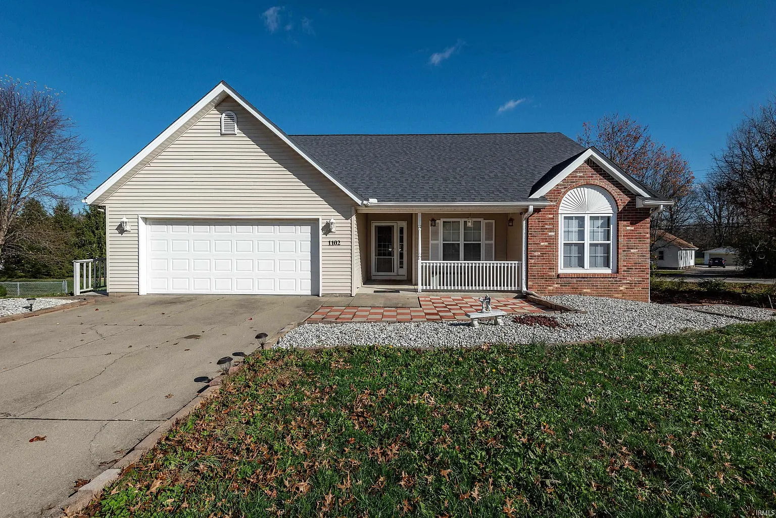 1102 W Yellowwood Ct photo 1