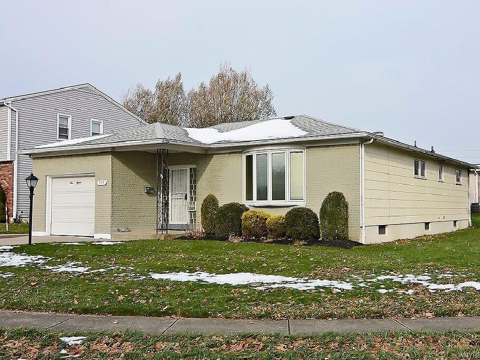 1st image of 115 Chateau Ct