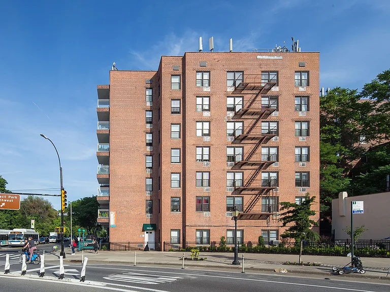 1 Prospect Park SW #3H — Photo 9