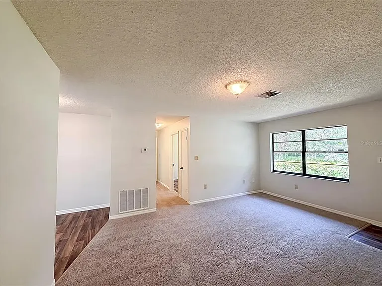 2506 Velma Ter — Photo 7