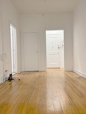2nd image of 57 W 58th St APT 4F