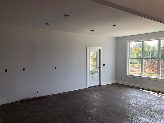 5th image of 320 Collier Ln Lot 4