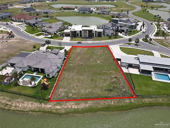 3rd image of 4701 Estancia Pkwy