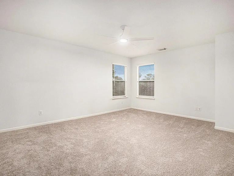 3811 Misty Falls Ln — Photo 10