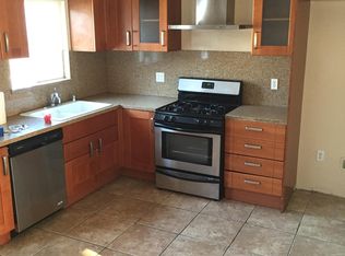 7736 Whitsett Ave, North Hollywood, CA 91605
