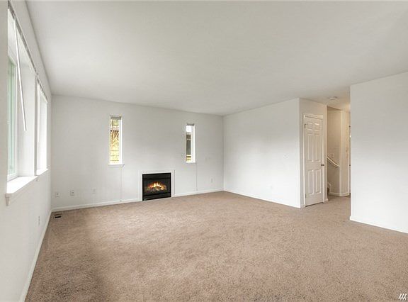 2nd image of 110 To 112 126th St E