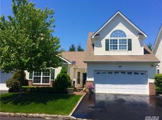 61 Constantine Way, Mount Sinai, NY 11766