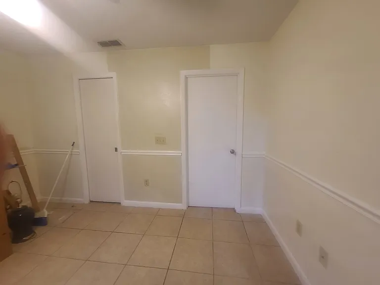 2842 SW 38th Pl — Photo 16