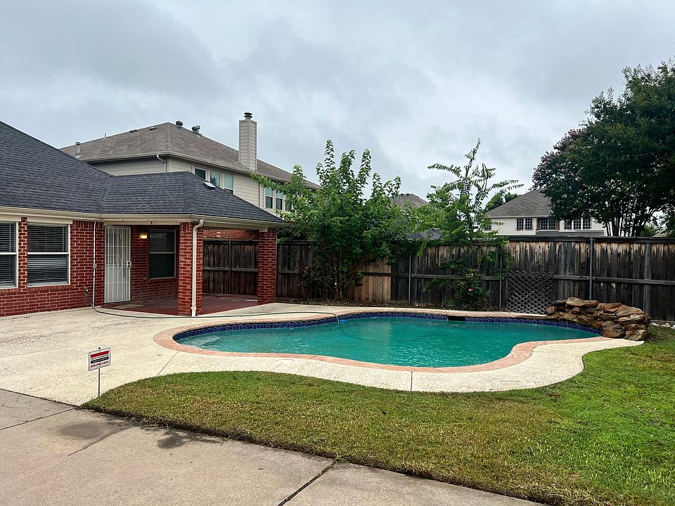 1st image of 5405 Rockwood Dr