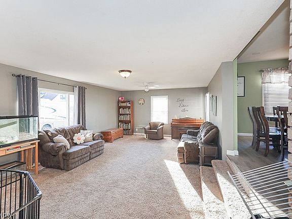5th image of 154 Morgan Ave