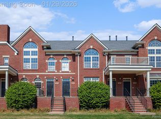 3253 Newbury Pl, Troy, MI 48084