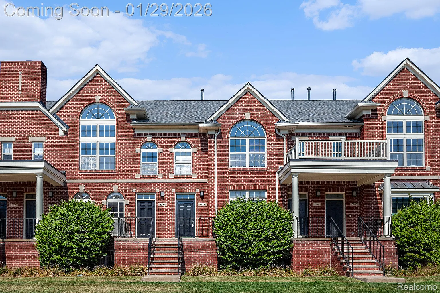 3253 Newbury Pl photo 1