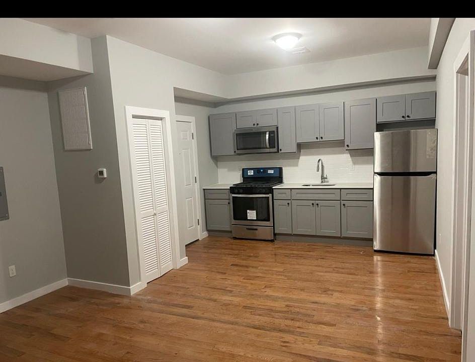 2nd image of 125 W Cherry St APT 1