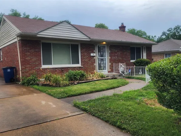 8027 Braddock Dr, Saint Louis, MO 63130