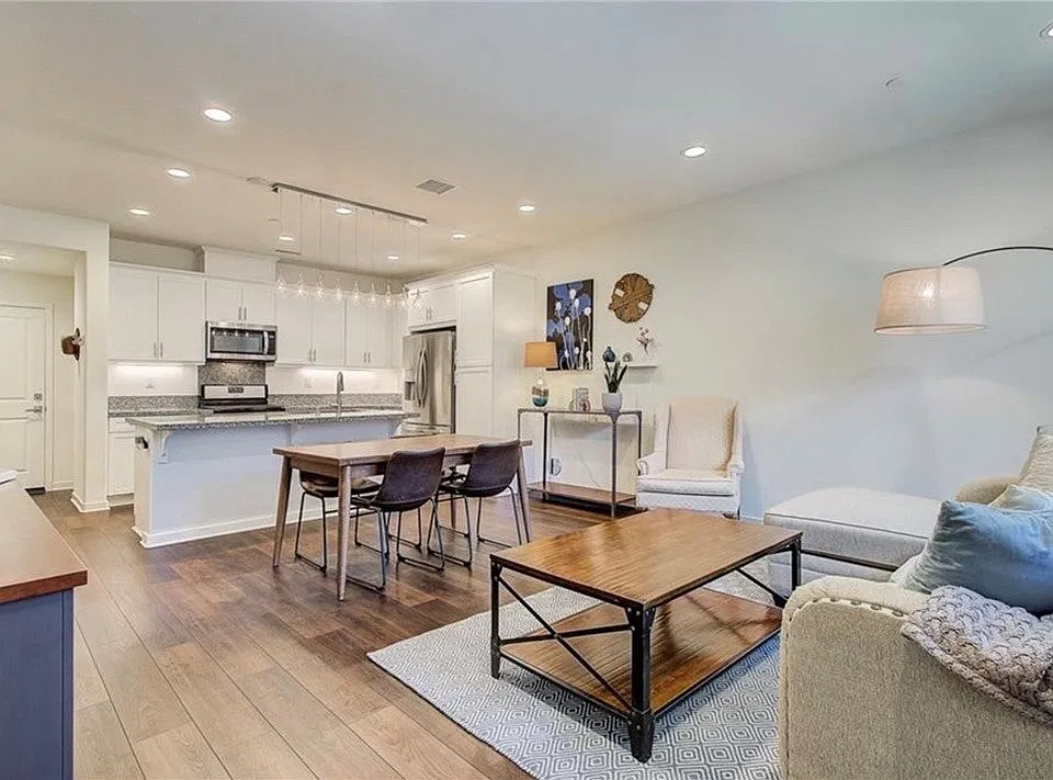 28678 Jardineras Ct