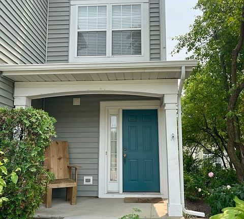 2nd image of 223 S Lancelot Ln