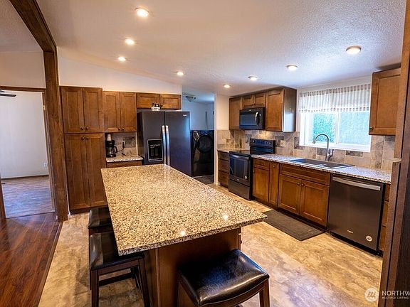 5th image of 7826 Bouldercrest Road NE