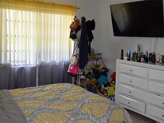 3rd image of 1335 W 68th St APT 106