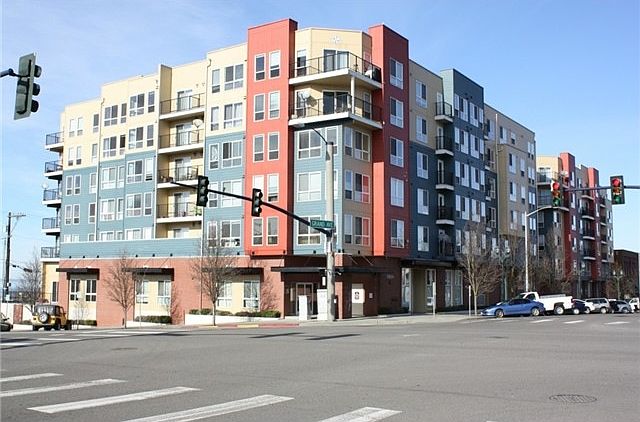 Newer high rise building with great amenities...Close to sho