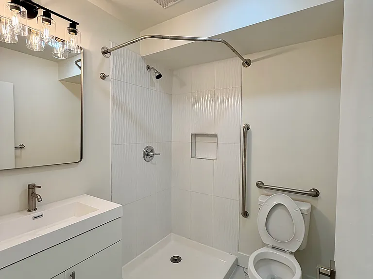 4212 Lancaster Ave #101 — Photo 12